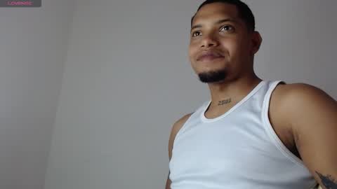 Snapshot of drako_monstercock chatting on 10.16.25 drako_monstercock online show from 10.16.25