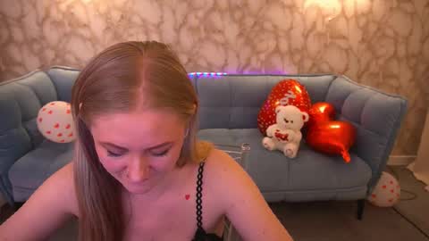 Lina online show from 02.15.26