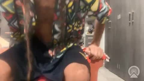 new profile Aircum99  online show from 10.18.25