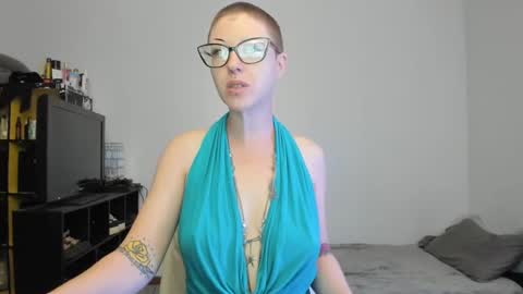 Your Majesty online show from 09.11.25