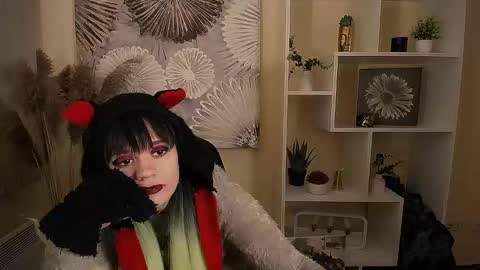 Snapshot of dream_caster_ chatting on 09.29.25 dream caster online show from 09.29.25