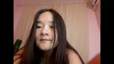 Snapshot of dream_couple_yee chatting on 05.26.26 Diane and Diamon online show from 05.26.26