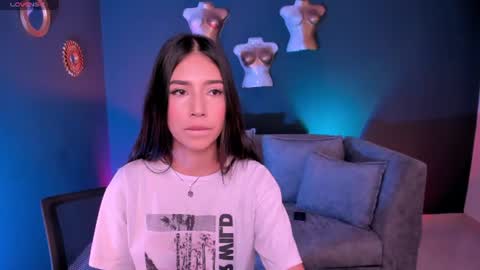 Snapshot of dream_saray chatting on 06.20.26 Saray online show from 06.20.26