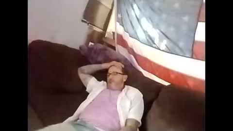 Snapshot of dreamjunkie13 chatting on 11.21.25 dreamjunkie13 online show from 11.21.25