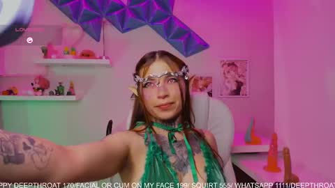Snapshot of dreamleah_ chatting on 09.21.25 dreamleah_ online show from 09.21.25