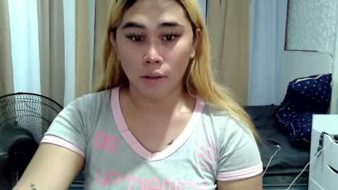 Snapshot of dreammegan chatting on 06.15.26 Stacy DONT FORGET TO FOLLOW ME AND THUMBS UP my wife samgrg2 online show from 06.15.26