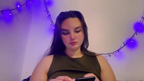 Mila online show from 12.05.24