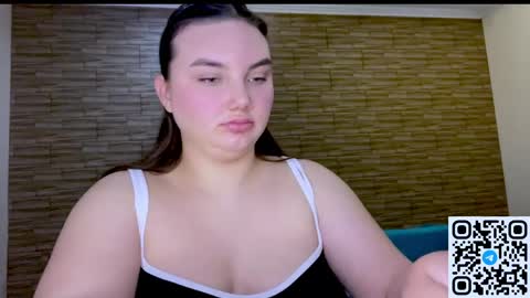 Snapshot of dreamyblushfairy chatting on 04.30.26 Mila online show from 04.30.26