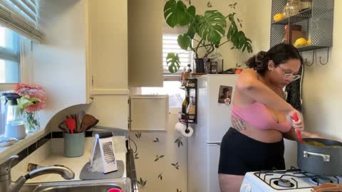 RIRI OR DREAMY online show from 01.15.25