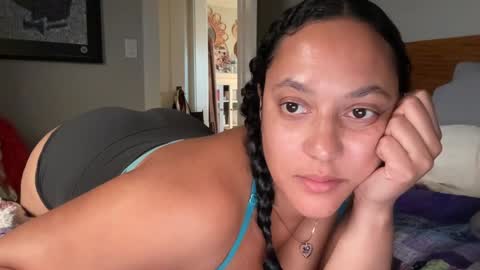 RIRI OR DREAMY online show from 01.23.25