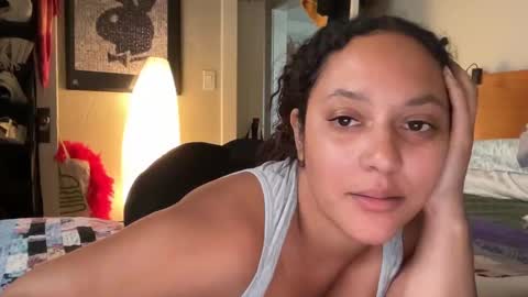 RIRI OR DREAMY online show from 02.12.25