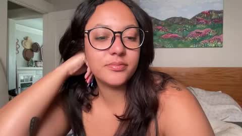 RIRI OR DREAMY online show from 03.04.25