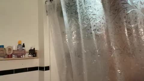 RIRI OR DREAMY online show from 03.22.26