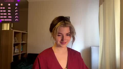Snapshot of dremazwahlen chatting on 05.13.26 Dia online show from 05.13.26