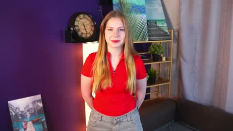 My name is  Luna  online show from 02.15.26