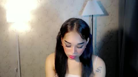 Snapshot of dreyanajones chatting on 10.15.25 Dreyana online show from 10.15.25