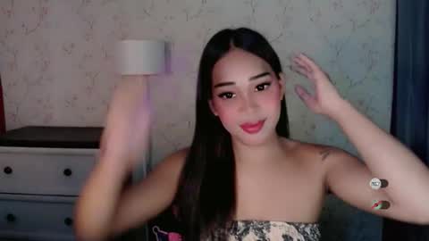 Snapshot of dreyanajones chatting on 03.10.26 Dreyana online show from 03.10.26