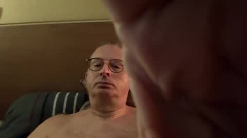 Snapshot of drift6 chatting on 11.17.25 drift6 online show from 11.17.25