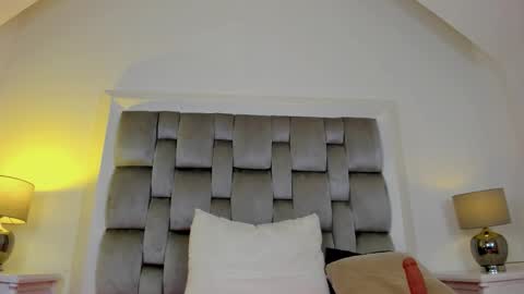 drinklau18 online show from 11.23.25