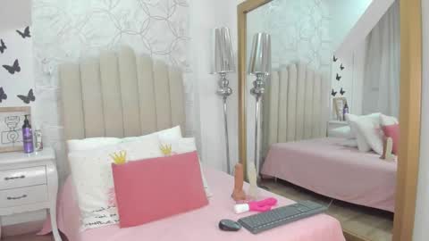 drinklau18 online show from 02.20.26