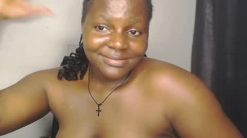 Layla online show from 09.28.25