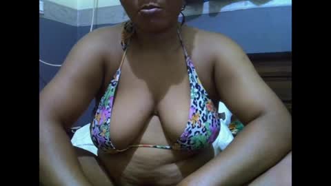 Snapshot of drippingnwet chatting on 05.16.26 drippingnwet online show from 05.16.26