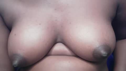 Snapshot of drippussy1 chatting on 02.04.26 Ebonypussy1 online show from 02.04.26