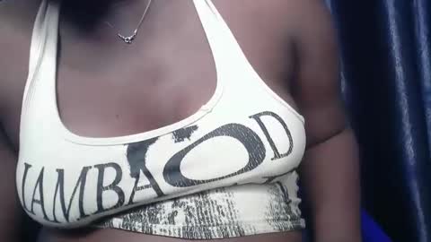 Snapshot of drippussy1 chatting on 02.16.26 Ebonypussy1 online show from 02.16.26