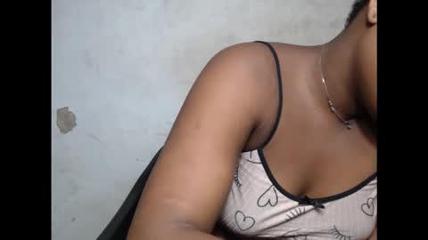Snapshot of drippussy30 chatting on 09.18.25 drippussy30 online show from 09.18.25