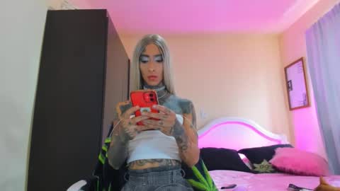 drippyorlove online show from 02.15.25