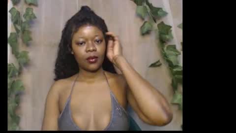 Snapshot of dripqueenx chatting on 02.04.26 linda online show from 02.04.26