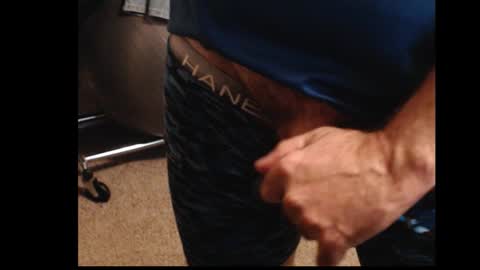 Snapshot of drmbigg chatting on 10.10.25 Hello Hope you enjoy what you see. I love attention in dirty talk and tips thickcock edging precum dirtyTalk C2C online show from 10.10.25