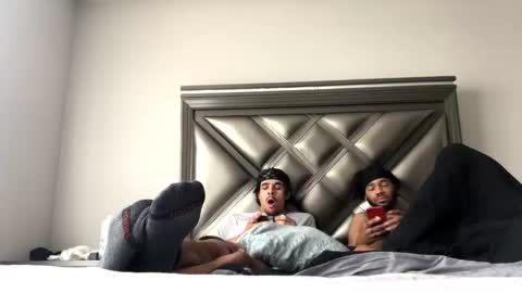 2xTheTrouble online show from 11.12.25