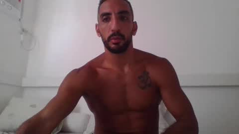 Snapshot of dropbr chatting on 02.19.25 dropbr online show from 02.19.25