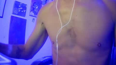 Snapshot of druedowm chatting on 10.27.25 druedowm online show from 10.27.25