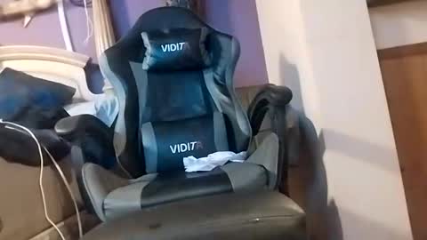 dtrain6969420 online show from 10.24.25