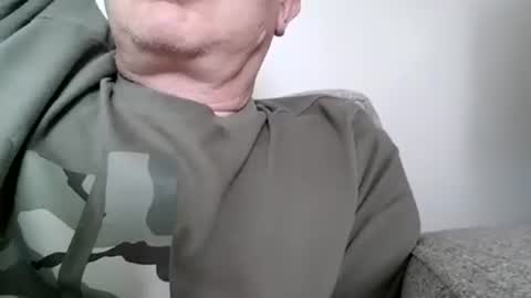 Snapshot of ducksrow chatting on 06.13.26 ducksrow online show from 06.13.26