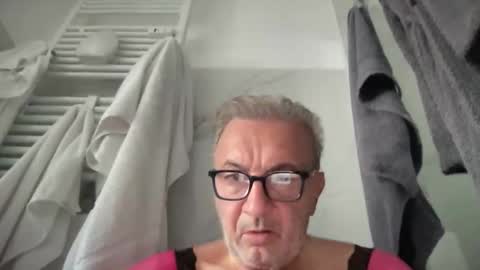 duglas650 online show from 09.18.25