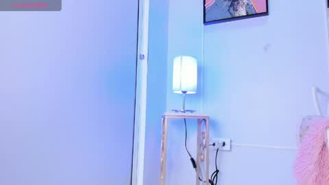Snapshot of dulce__fiore07 chatting on 04.22.26 dulce__fiore07 online show from 04.22.26