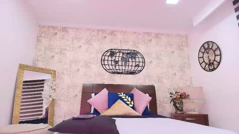 Snapshot of dulce_harmonny chatting on 11.18.25 DULCE online show from 11.18.25