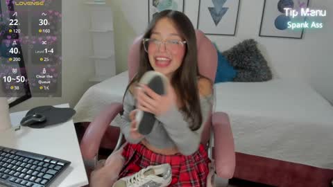 Snapshot of dulce_powl chatting on 12.21.24 Dulce  online show from 12.21.24