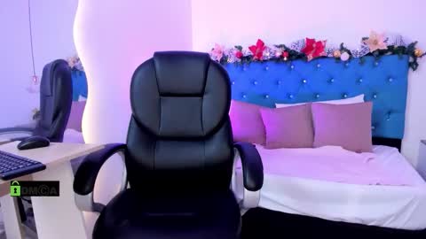 Dulce Baker online show from 12.18.25