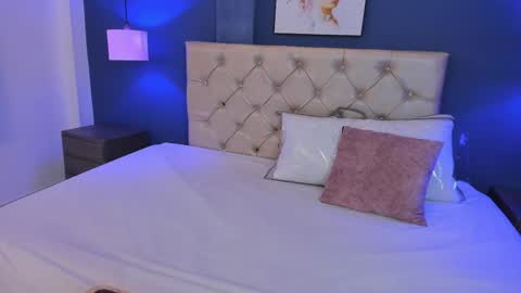 Kitten online show from 04.10.26