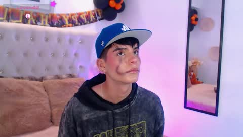 Dulcey online show from 10.25.25