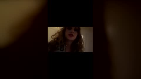 Snapshot of dulcidarling chatting on 11.24.25 Buffy Glimmers online show from 11.24.25