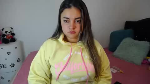 Snapshot of dumont_model chatting on 02.13.25 Nicole online show from 02.13.25