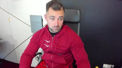 Snapshot of duncanstones chatting on 02.24.25 DuncanStone online show from 02.24.25