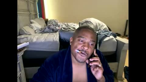 Snapshot of dunkeykongbbc chatting on 02.01.25 dunkeykongbbc online show from 02.01.25