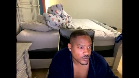 Snapshot of dunkeykongbbc chatting on 02.08.25 dunkeykongbbc online show from 02.08.25