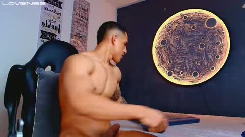 Snapshot of duran_dhikol1 chatting on 02.26.26 duran_dhikol1 online show from 02.26.26